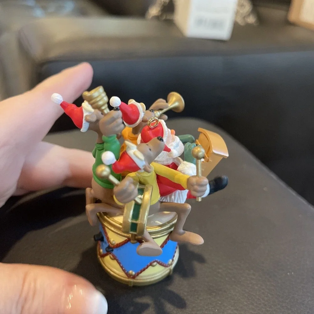 Hallmark Ornaments 2001 Kris‎ And The Kringles Has Sound New